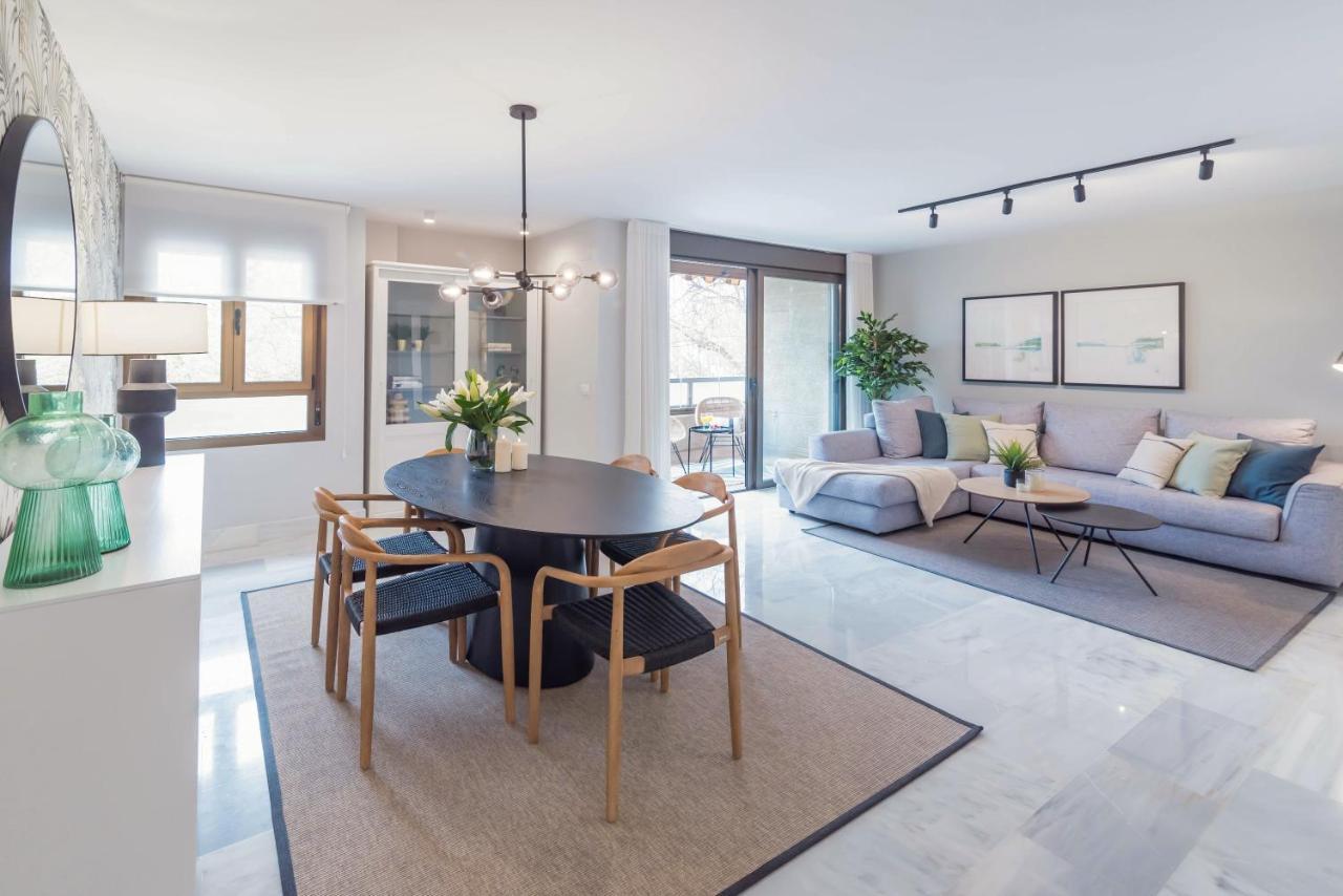 Premium Apartment & Free Parking By Ele Apartments Málaga Exteriör bild